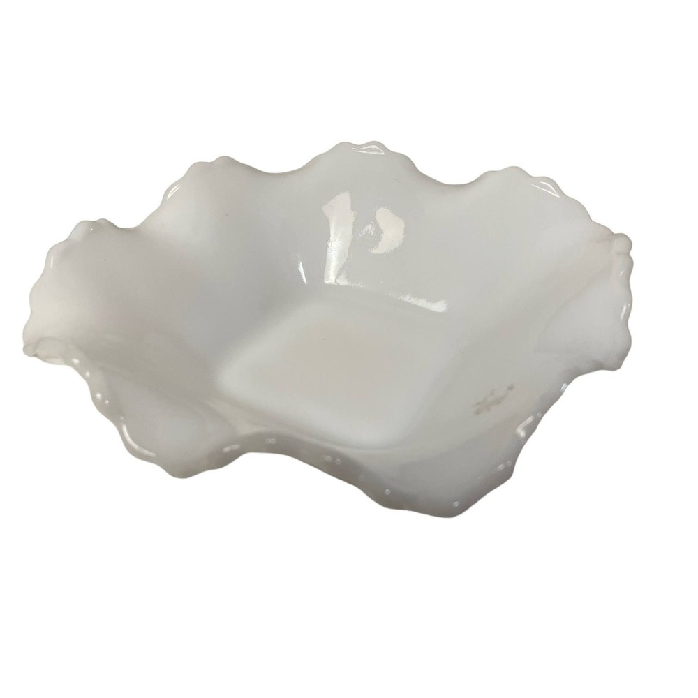 White Milk Glass Candy Dish Scalloped Edge Hobnail Base‎ Vintage Decorative Bowl
